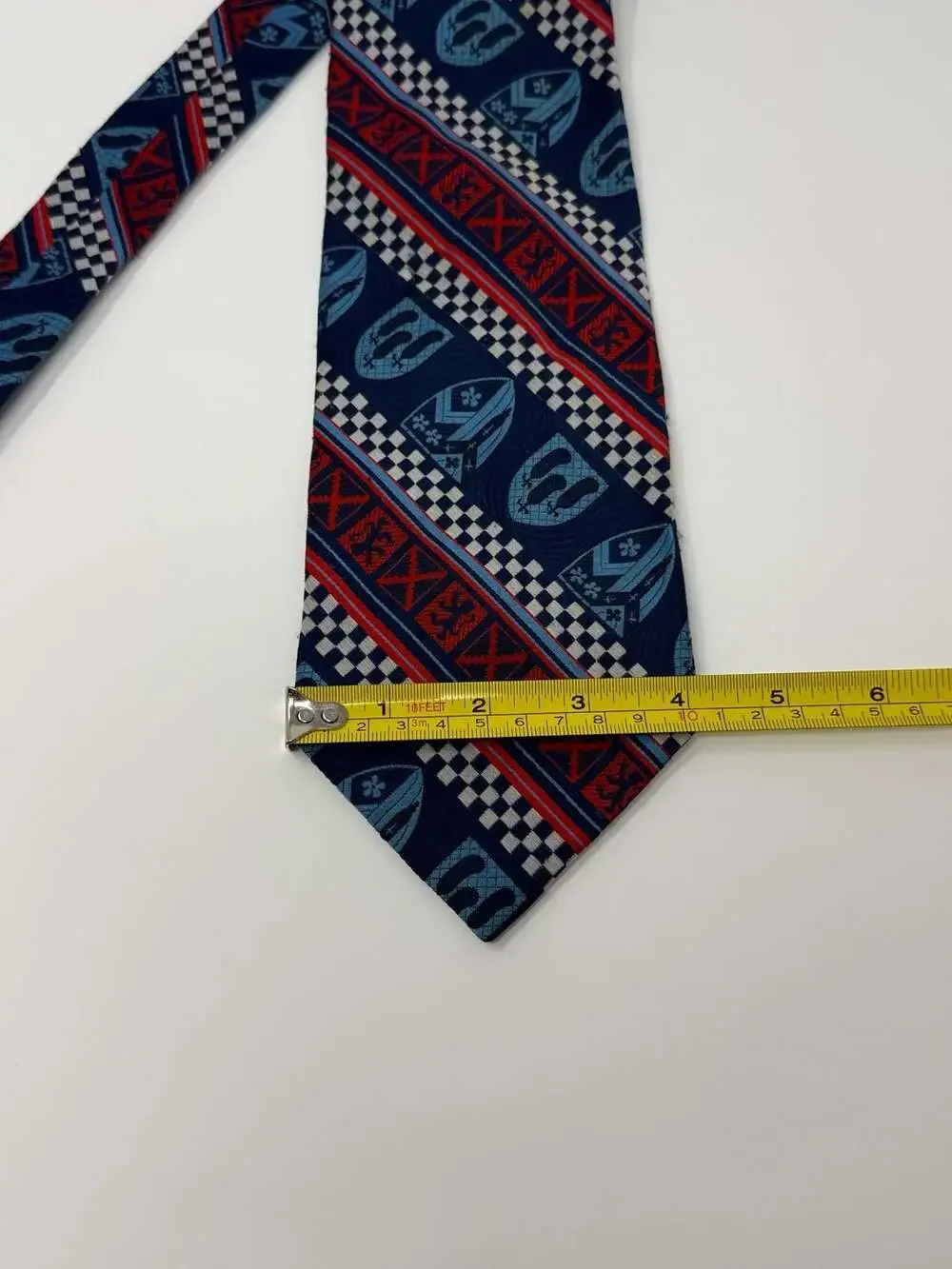 Vintage Heraldic Shield and Checkered Pattern Silk Necktie Scottish Nordic